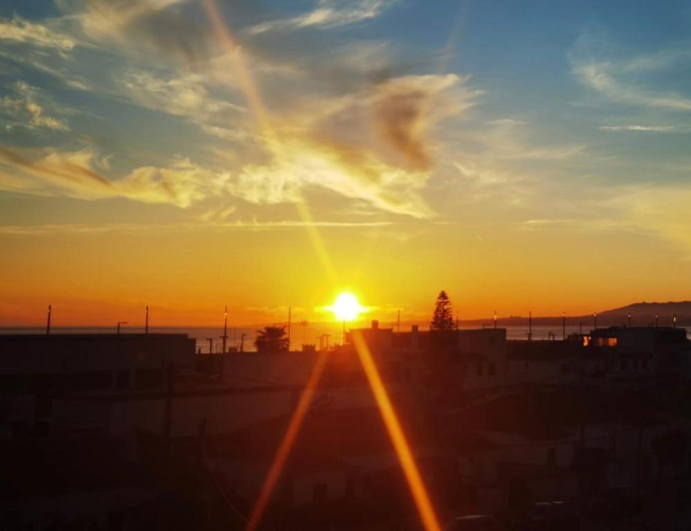 Sea View & Sundown, 150m from the Beach and Surf Spots