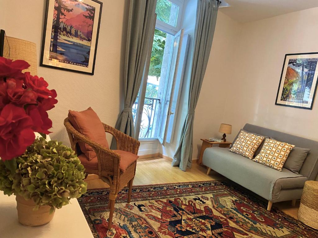 Newly Renovated Ground Floor Apartment close to Thermes
