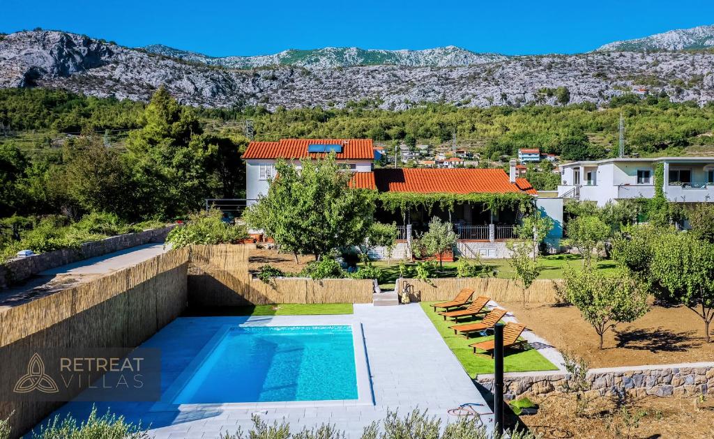 Villa Eleona with private pool and garden