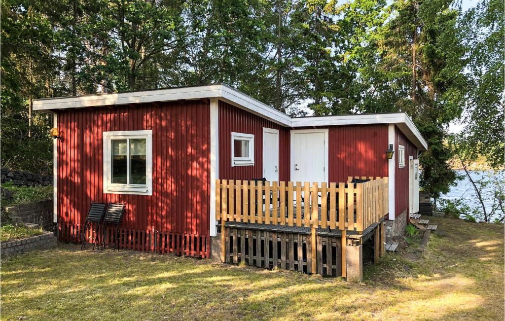 Nice Home In Vstervik With 2 Bedrooms