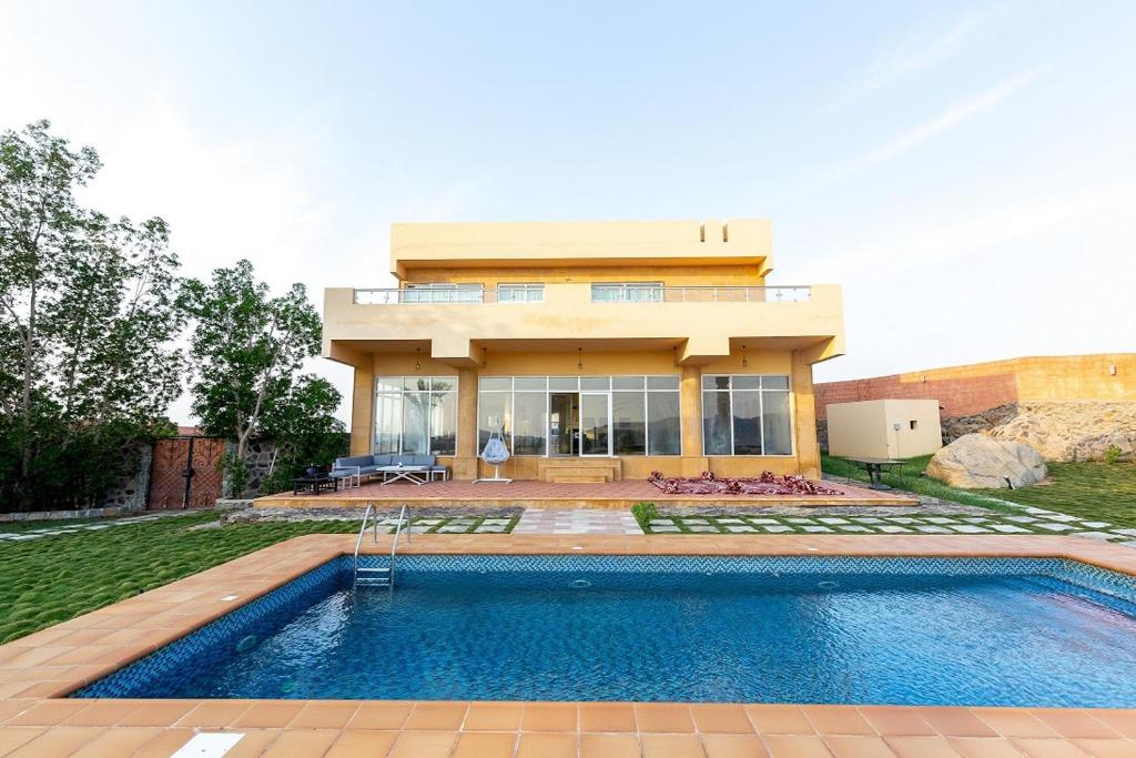 Tal Al-Jude Villa