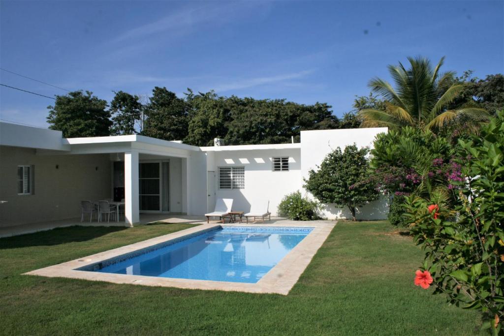 Villa Deluxe Costambar