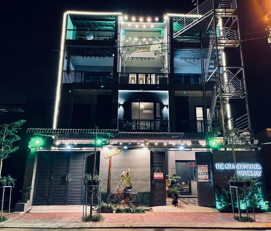 The Grandparents Homestay Full Nguyên Căn