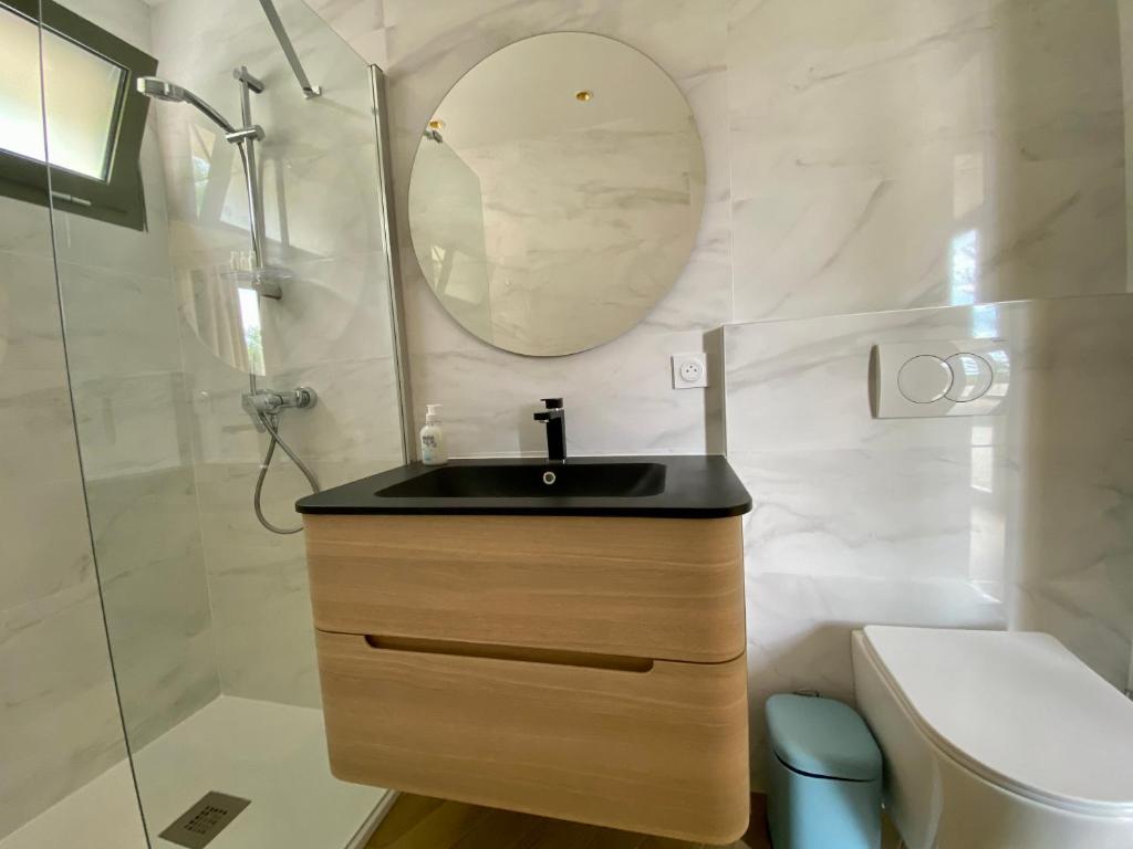 Villa Jacuzzi Calme & Elegance - Prox Mer - Clim & Cheminée - Parking