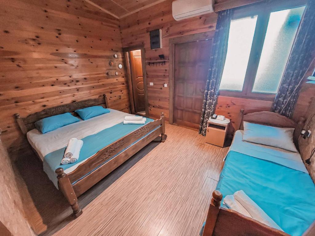 River house Velero