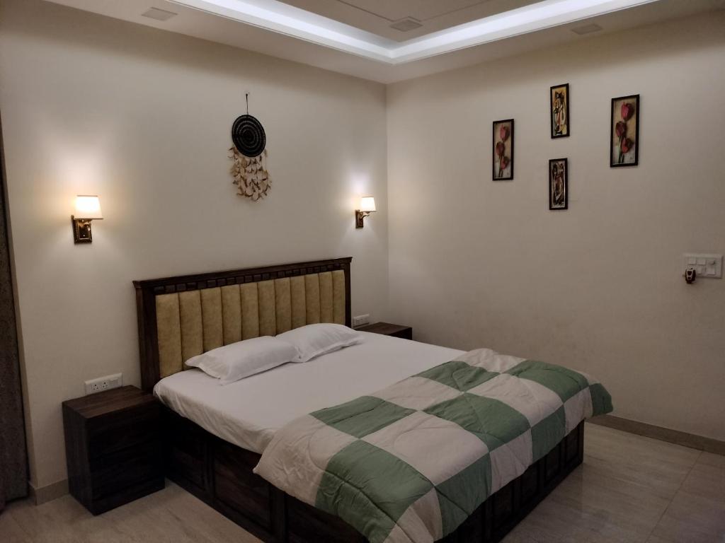 Happy Feet Homestay 15 mins distance from Expo Mart
