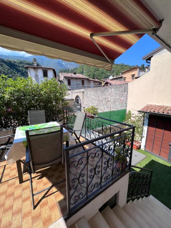 Casa Caterina 2 storey house, with a mountain view