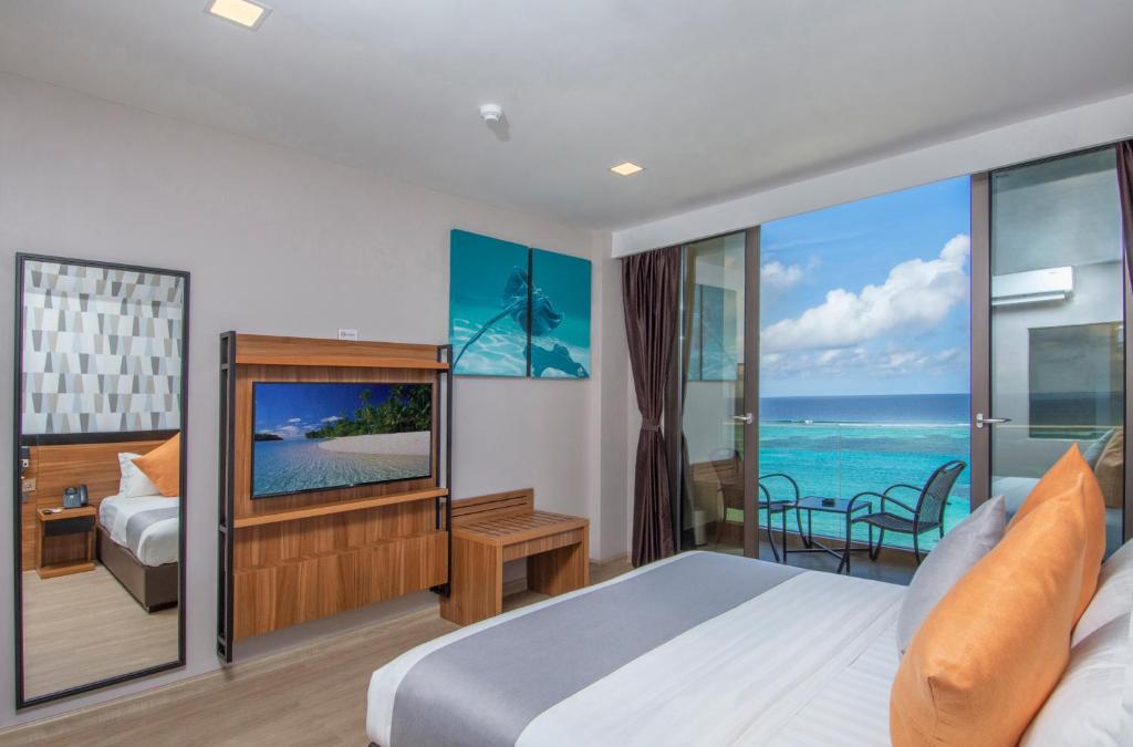 Triton Prestige Seaview and Spa