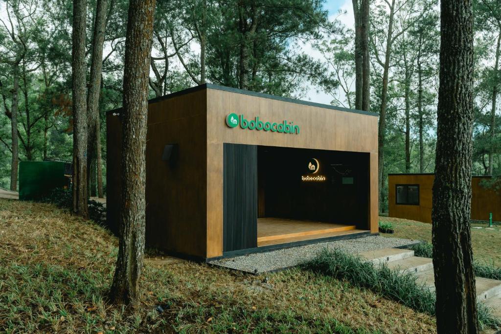 Bobocabin Coban Rondo, Malang