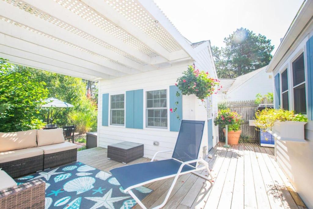 Home w Detached Studio