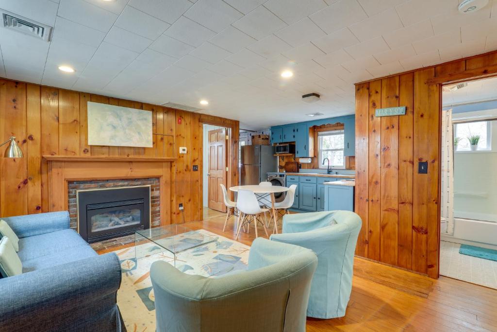 Yarmouth Vacation Rental with Deck Near Swan Pond!