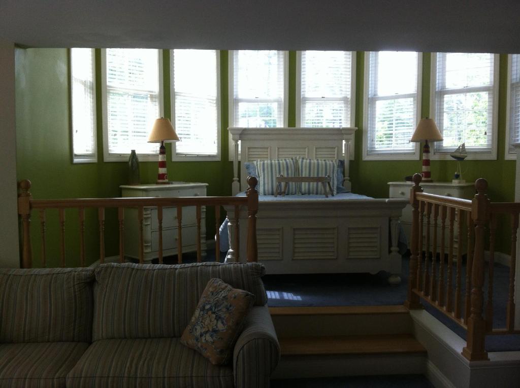 Romantic riverside Sheepscot Harbour Studio #308