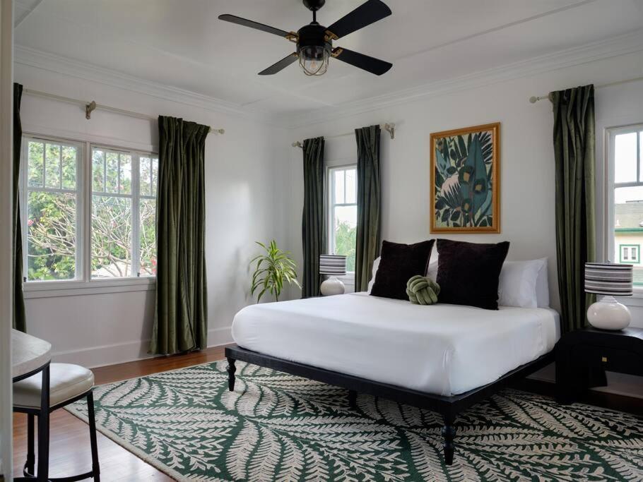 Kahili Suite - Your Wailuku Escape, Free Breakfast!